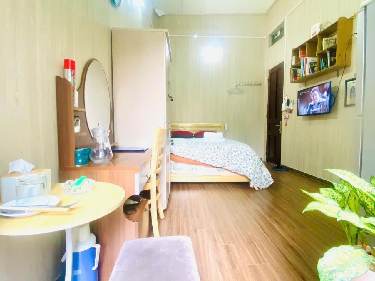 Cozy Homestay With Large Bed, Private Bathroom, Large Balcony Hanoi Luaran gambar